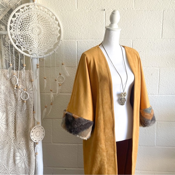 NWOT Mustard Suede Cardigan / Coat with Faux Fur Cuff Sleeves - Picture 4 of 12